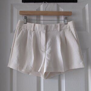 Aritiza Wilfred Low-Rise Effortless Crepe Shorts, Size 4, Birch, never worn